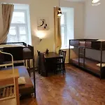 Max Out Apartment