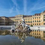 Schönbrunn Apartment