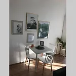 Zeus Design Apartments Modern&Warm City