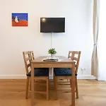 14 C&J\'S Apartment