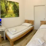 Ajo Vienna Central Room - Contactless Check-In