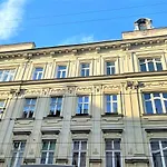 King Apartments | Contactless Check-In