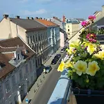 Apartment Visit Vienna Roof Terrace Morning Sun
