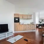 Cozy And Central City Apartment At The Belvedere
