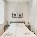 Zeus Design Apartments Herz
