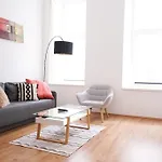 Modern Living In City Center - Fully Equipped
