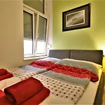 Modern Flat With 2 Rooms, Close To Schoenbrunn
