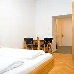Nadland Apartments B7