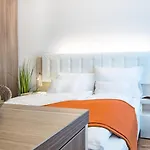 Oliver Apartments | Contactless Check-In