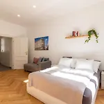 Vienna Central Apartment