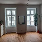 Sehr Zentral Gelegen