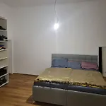 Sehr Zentral Gelegen