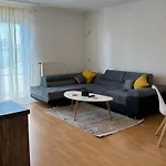 Modern Flat Incl Parking, Near Metro U1
