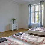 Vienna City Apartment University
