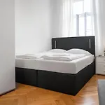 Superb 7Br Apt For 22 People Near Hauptbahnhof