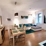 Nd Exquisites Wundervolles Ruhiges Terrassenapartment Mit Garage