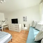 Cosy Apartment Near Schoenbrunn & Meidlinger Market