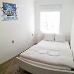 Smart Mini Hotel