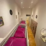 Cozy Appartm With + Airport/City Center Connection