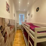 Cozy Appartm With + Airport/City Center Connection