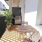 Smart Apt Mit Balkon Am Augarten Park Naehe Zentrum
