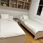 Modern Apartment Bei U Bahn Simmering