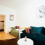 Cozy Flat - 10Min To City Center !