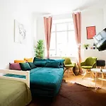 Cozy Flat - 10Min To City Center !