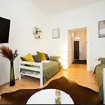 Cozy Flat - 10Min To City Center !
