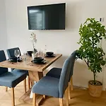 Riverfront Apartment With Balcony And Ac