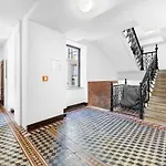 Vienna Central Apartment