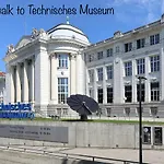 Lovely Nest! Just Beside Schoenbrunn Palace And Zoo!