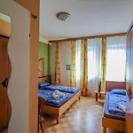 Cozy Apartment In Lively Area