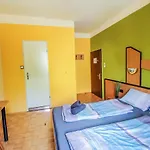 Premium Studio 2P Bs