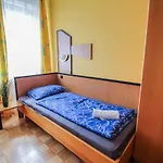 Cozy Apartment In Lively Area