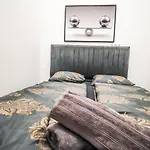 XX Family Apartment In Praterstern Area Dw3