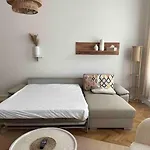 Easy Apartments