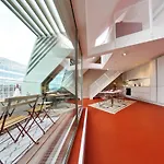 Julius 1 - Duplex Apartment 5 Mins To City Center