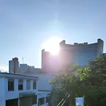 Luxurioeses Penthouse Mit Blick Auf Die Uno-City Und Dem Kaiserwasser. 3Schlafzimmer, 2 Baeder, Privat Lift Ins Apartment