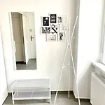 Brand New & Spacious Apartment In The City Centre