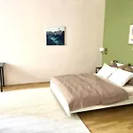 City Centre - Best Location, Big & New 110 M2 Apt