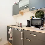 Stylish Flat In Beautiful Area!