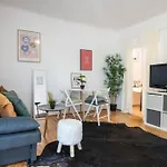 Stylish Flat In Beautiful Area!