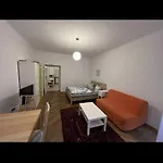 Cosy Apartment Close To City Center