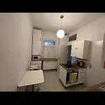 Cosy Apartment Close To City Center