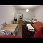 Cosy Apartment Close To City Center