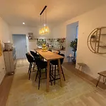 Der Salon Hostel