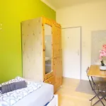Single Room In Huetteldorfer Strasse Area