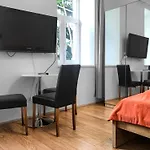 Relaxing 2-Bed Apartment For Extended Visits