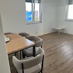 Neubauwohnung Gleich Bei Der Bushaltestelle - Apartment 2A